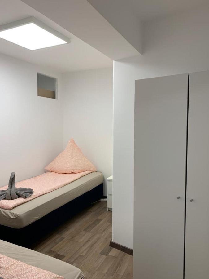 Lovely Share Apartment Aachener Weiher โคโลญ ภายนอก รูปภาพ