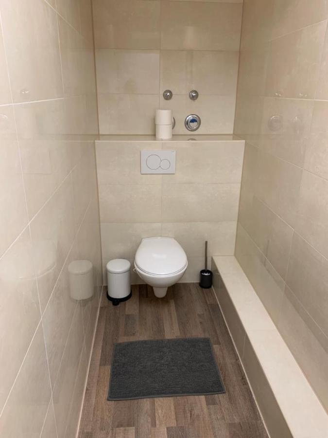 Lovely Share Apartment Aachener Weiher โคโลญ ภายนอก รูปภาพ