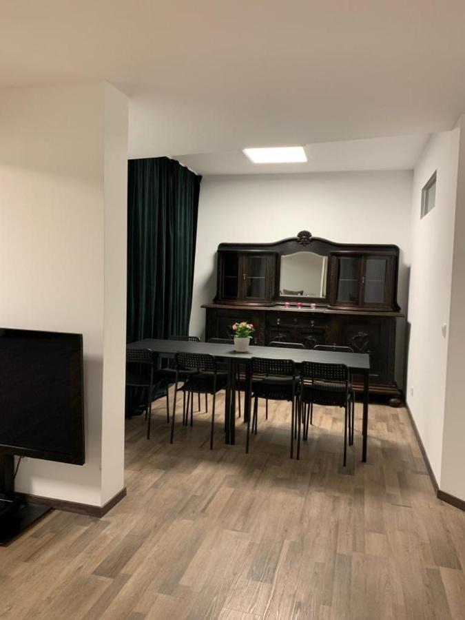 Lovely Share Apartment Aachener Weiher โคโลญ ภายนอก รูปภาพ